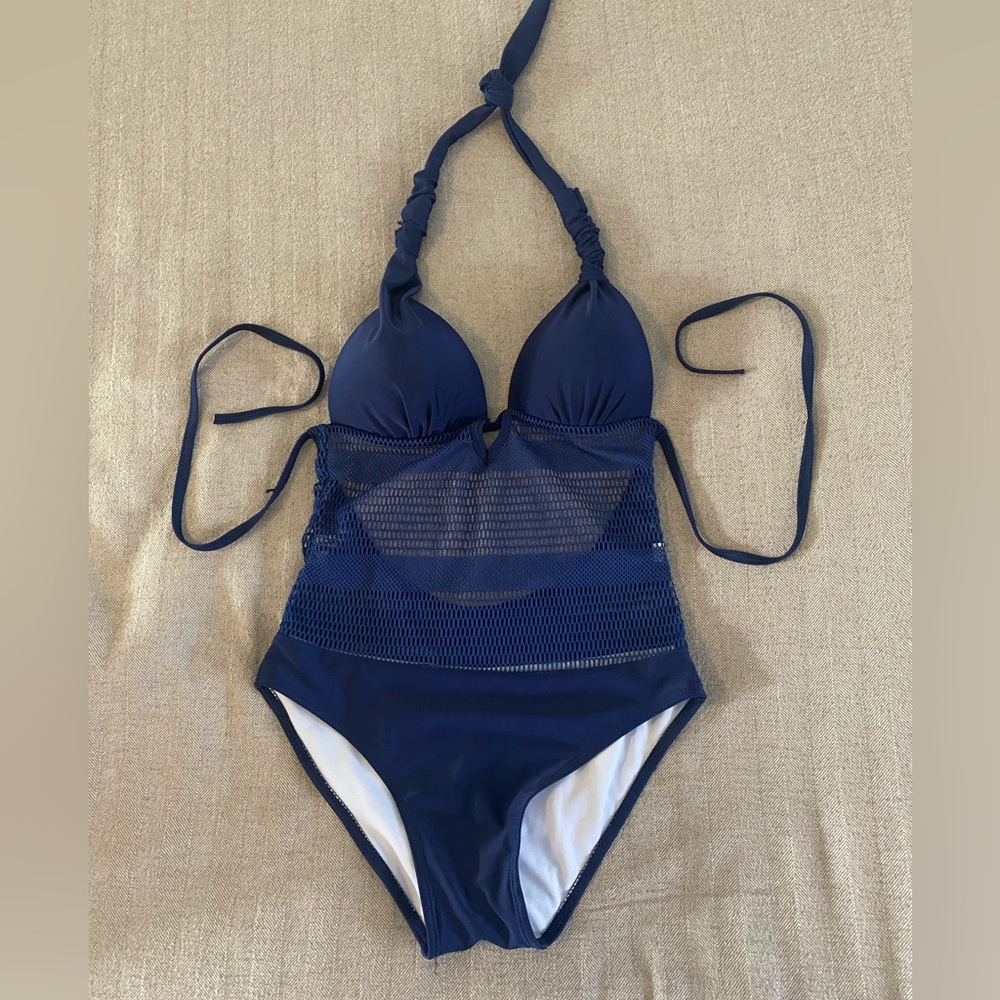 One piece swimsuit